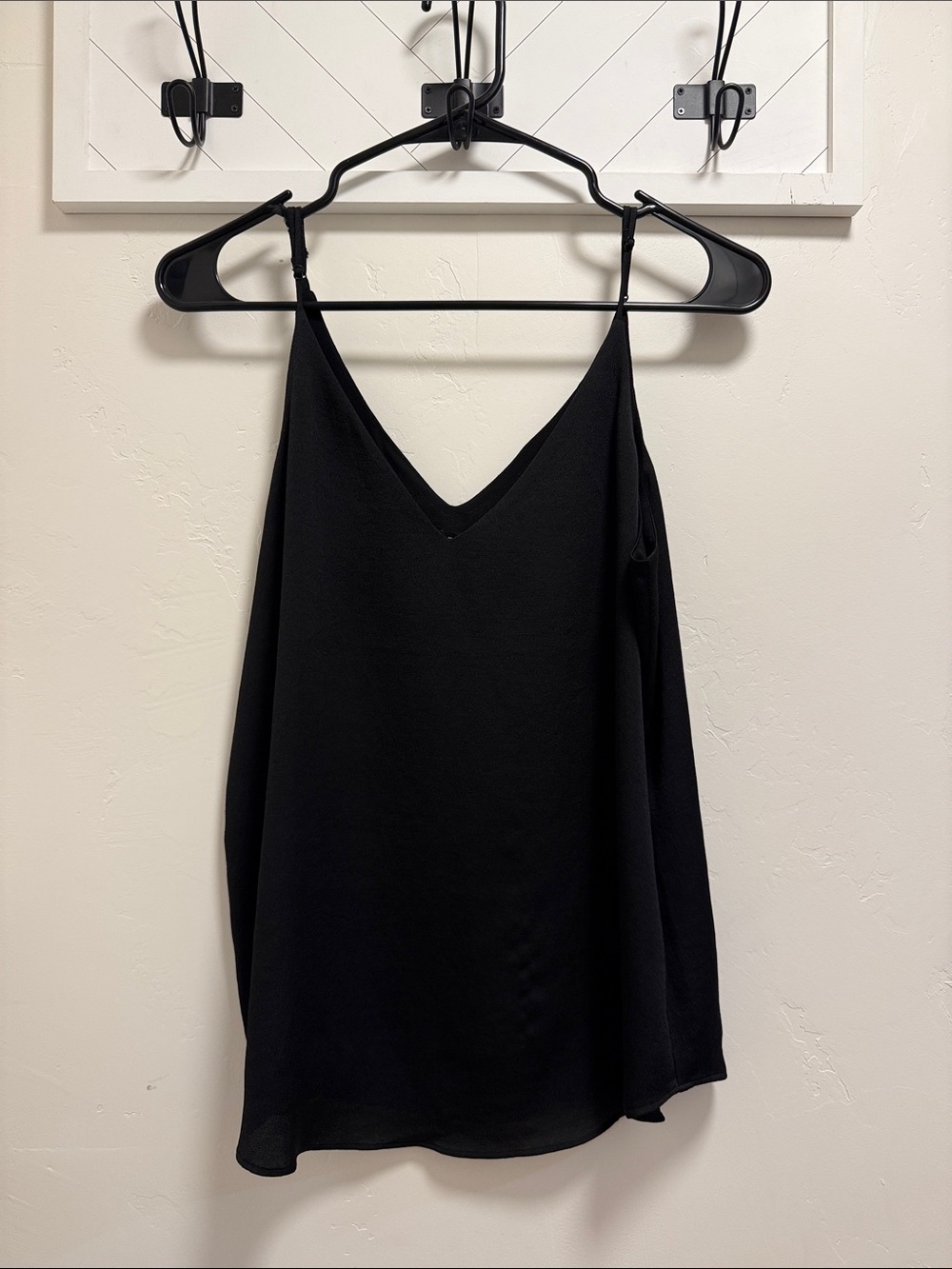 Express Black V-Neck Spaghetti Strap Cami Top -